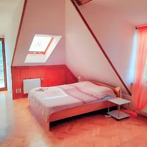 fairy-tale-prague-from-lev-i-sova.praguehotelsweb.com/